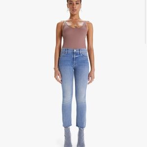 Mother MIDRISE DAZZLER CROP FRAY
Blowing Kisses